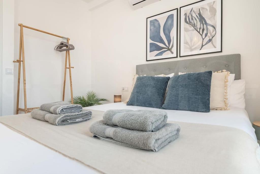 Sunlit & Fresh Apartment - Center By Rems Málaga Esterno foto