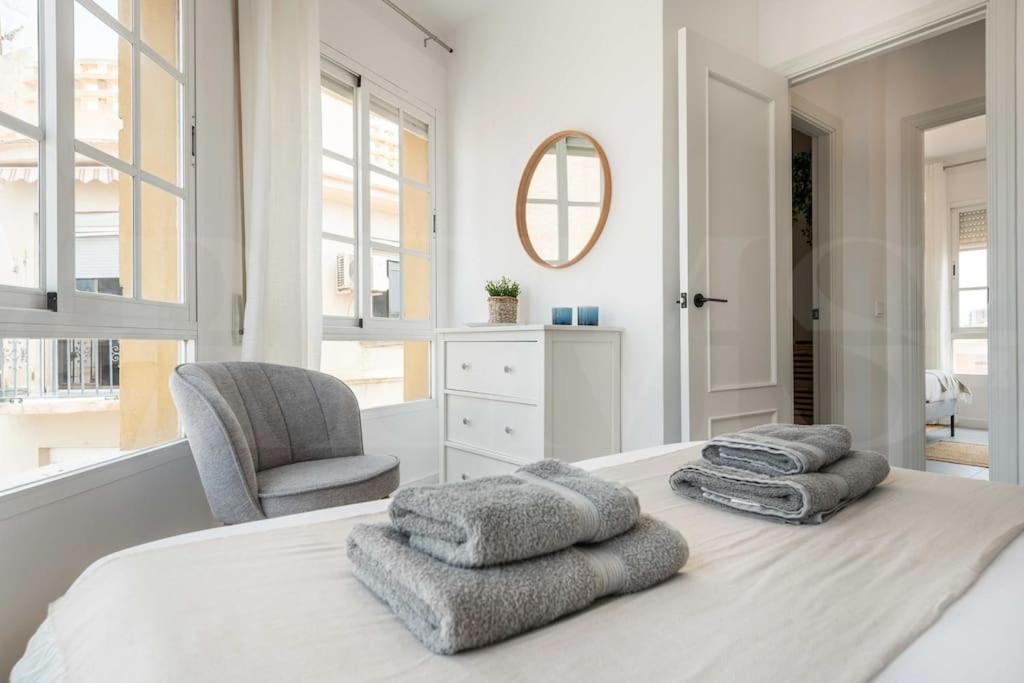 Sunlit & Fresh Apartment - Center By Rems Málaga Esterno foto