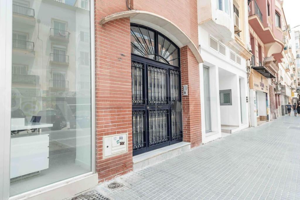 Sunlit & Fresh Apartment - Center By Rems Málaga Esterno foto