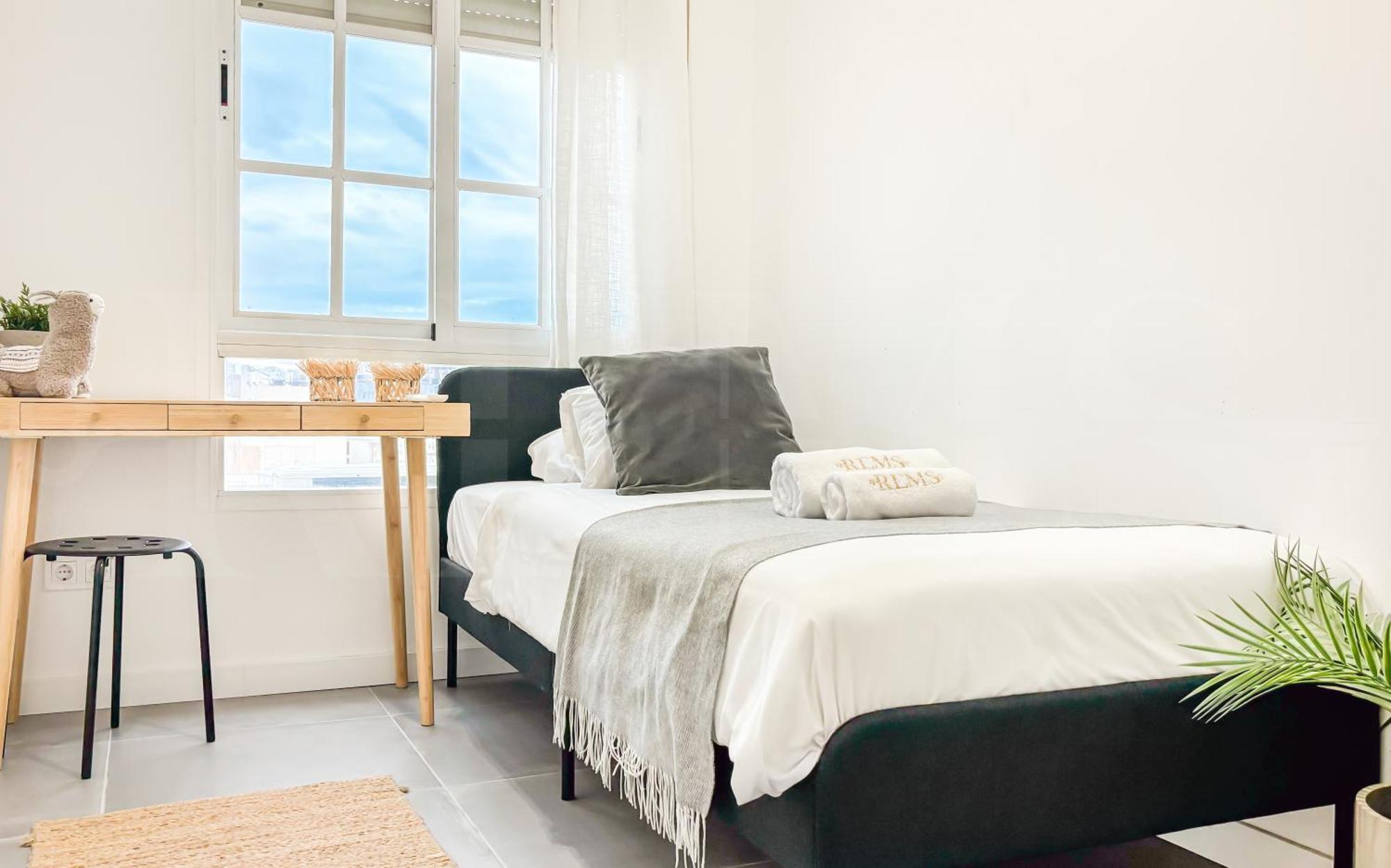Sunlit & Fresh Apartment - Center By Rems Málaga Esterno foto